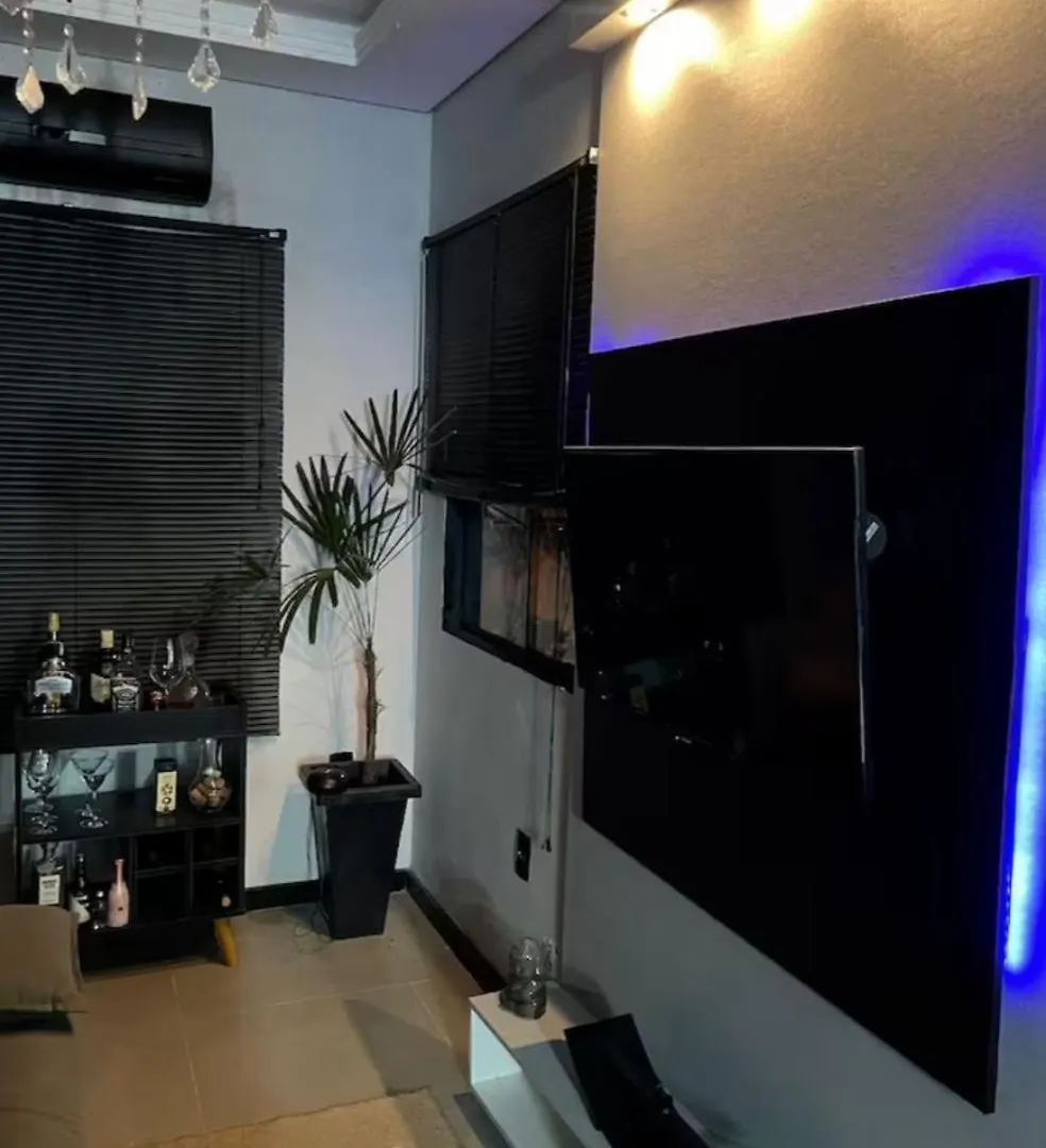Casa De Praia Em Floripa Piscina Mesa De Sinuca Флорианополис Дом отдыха